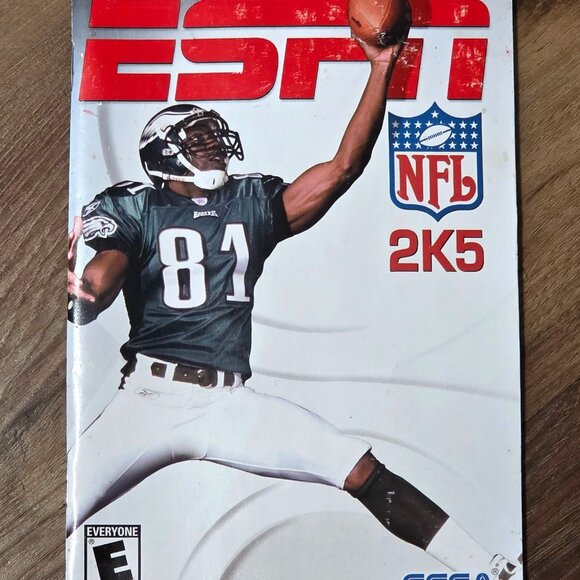 ESPN NFL 2K5 PlayStation 2 PS2 Original SEGA Instruction Book w/ TERRELL OWENS - Picture 1 of 6